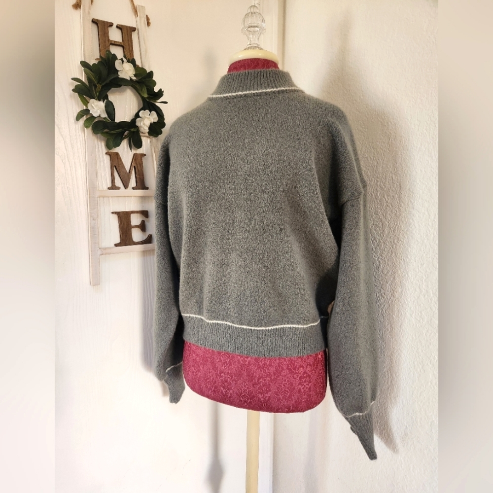 NWT Whiteroom + Cactus sweater Size Medium